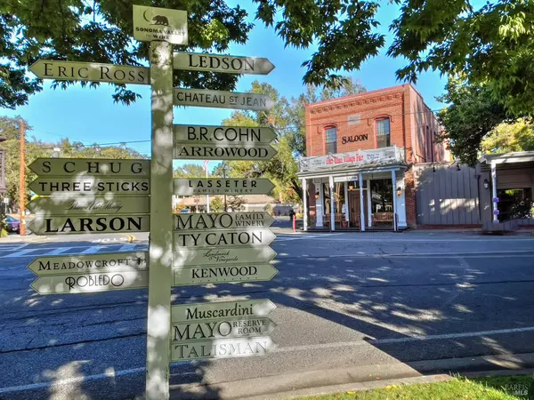 15401 Thomas ST, Glen Ellen, CA 95442