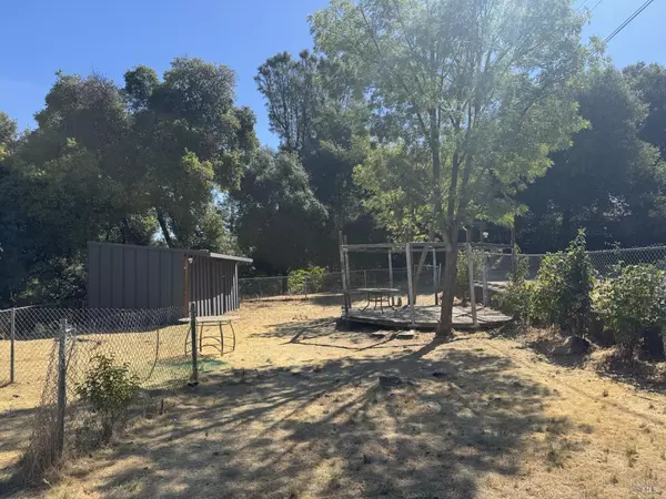 Clearlake, CA 95422,4940 Spruce ST