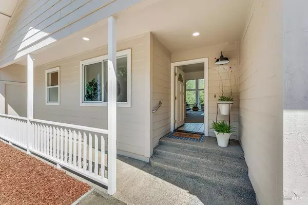 Sebastopol, CA 95472,7555 Occidental RD