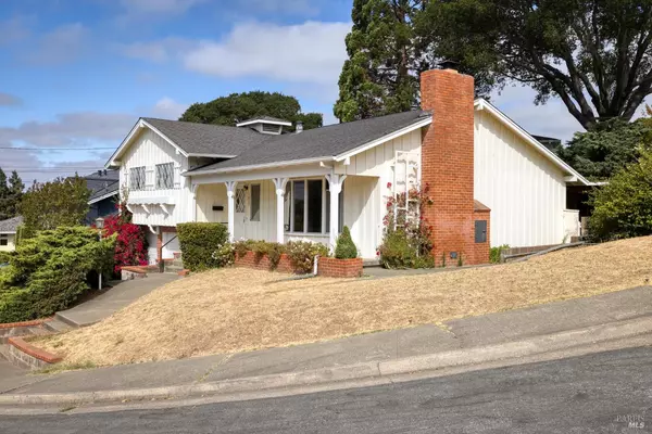 Petaluma, CA 94952,1017 Country Club DR