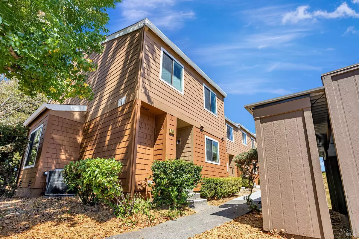 Novato, CA 94947,1 Oak Crest CT D