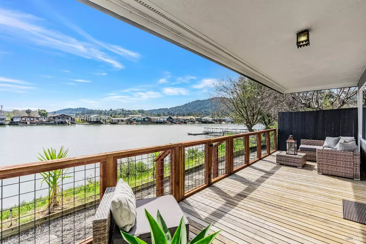 Greenbrae, CA 94904,835 S Eliseo DR