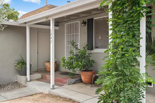 Santa Rosa, CA 95407,1245 Olive ST