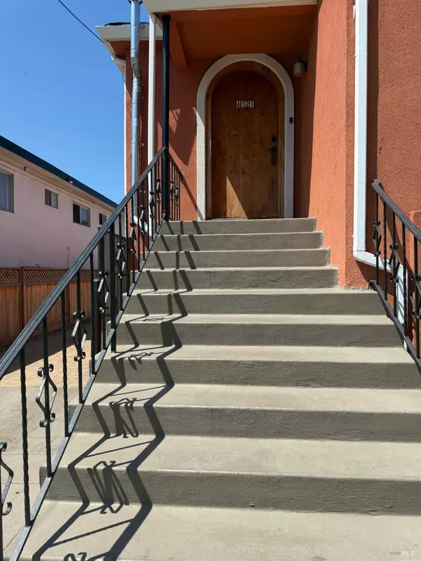 Oakland, CA 94608,4121 Lusk ST