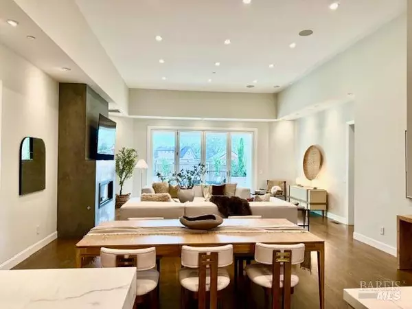 Sonoma, CA 95476,1040 5th ST E