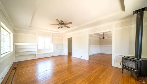 Vallejo, CA 94590,1121 Ohio ST