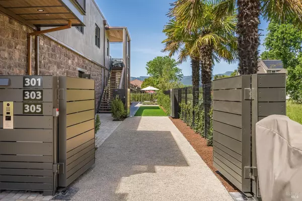 Sonoma, CA 95476,301 1st ST W