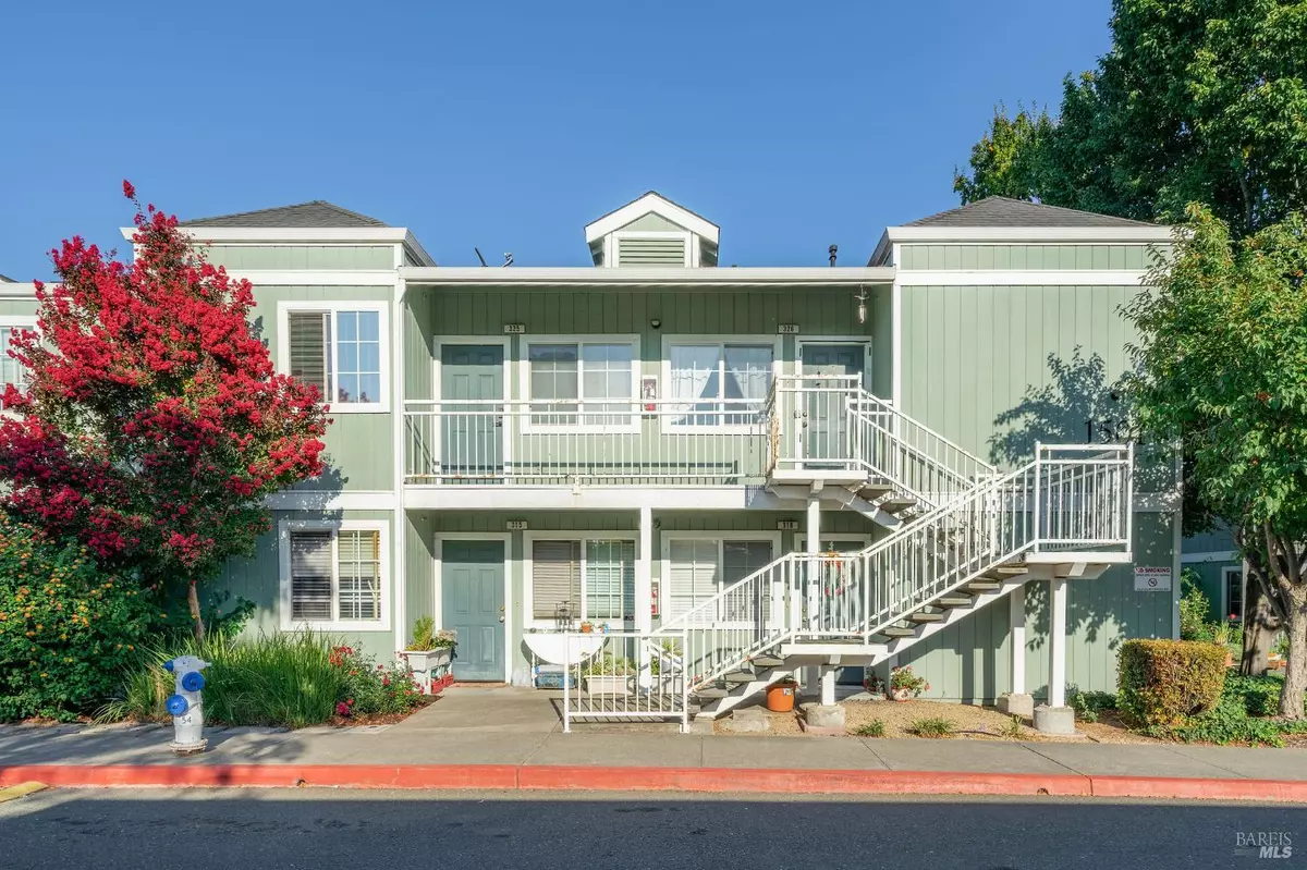 Santa Rosa, CA 95404,1501 La Esplanada PL 326