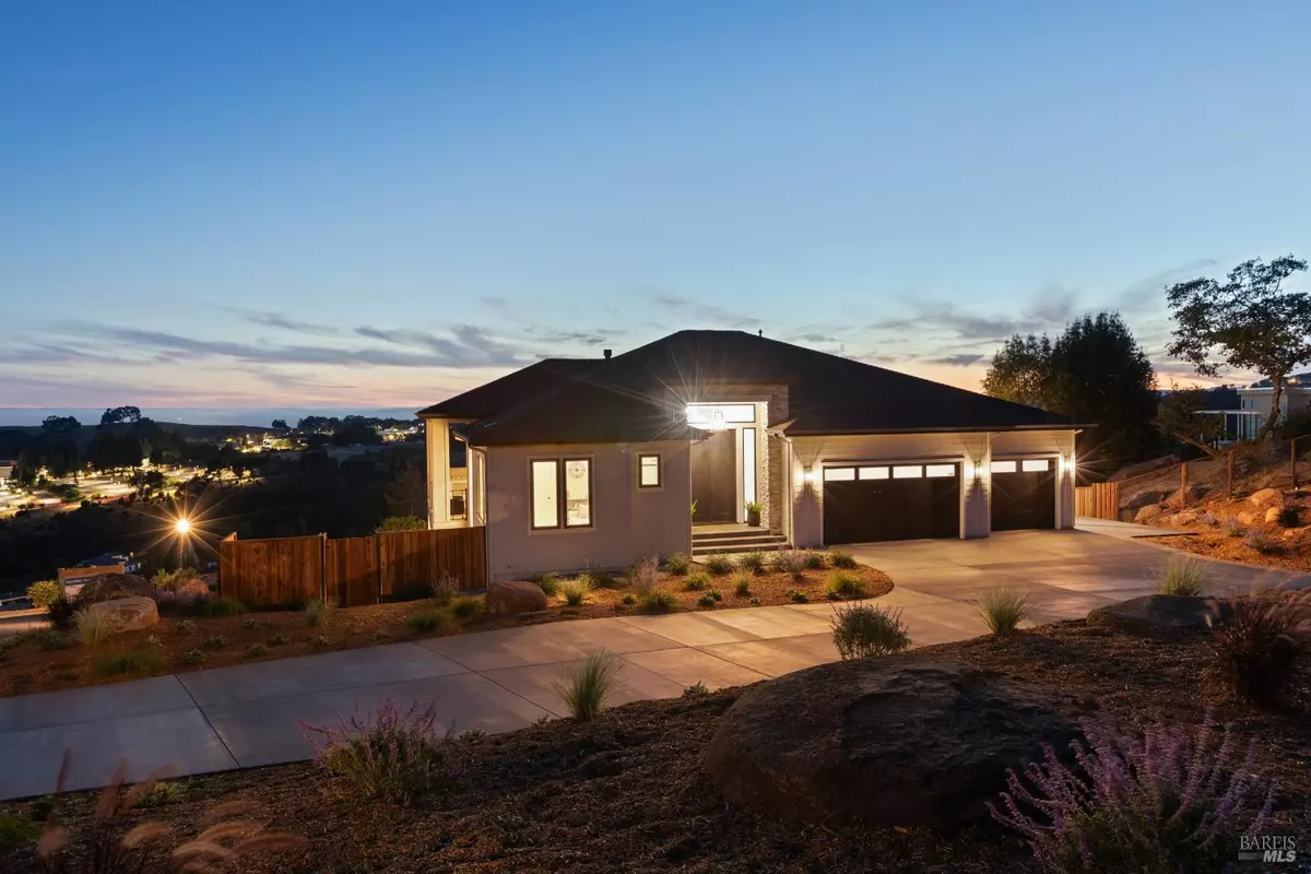 Santa Rosa, CA 95404,3819 Parker Hill RD