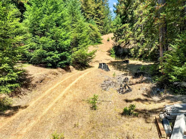 Navarro, CA 95463,18750 Appian WAY