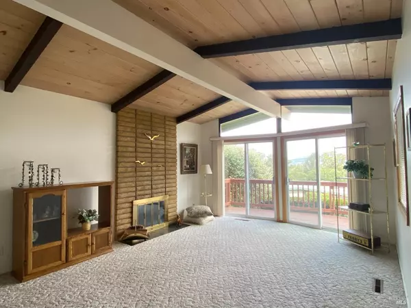 Santa Rosa, CA 95409,5482 Pepperwood RD