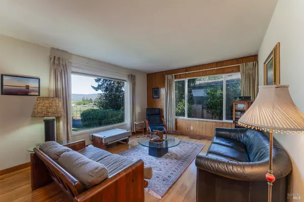 Ukiah, CA 95482,1240 Helen AVE