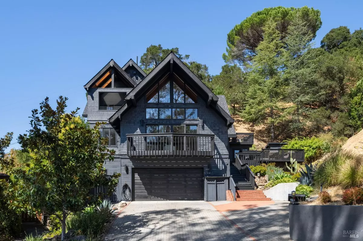 San Anselmo, CA 94960,77 Mountain View AVE