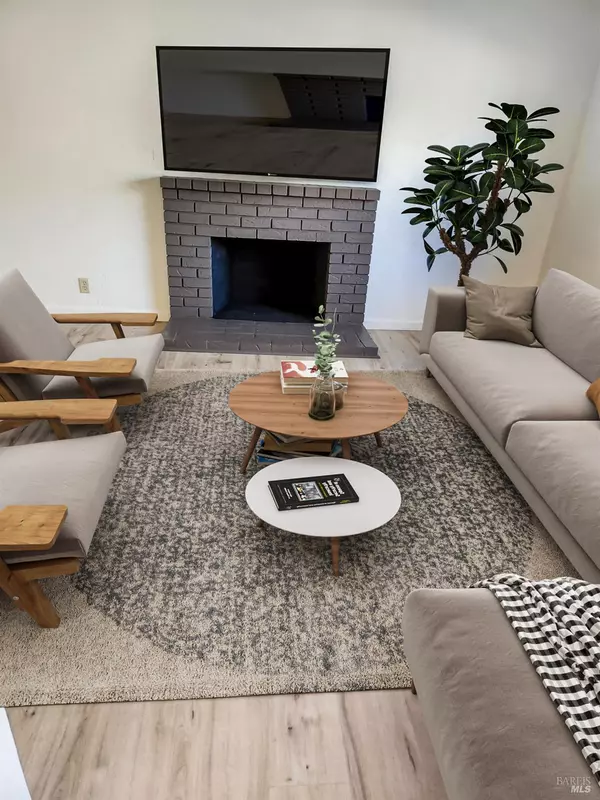 Vallejo, CA 94589,341 Inverness DR