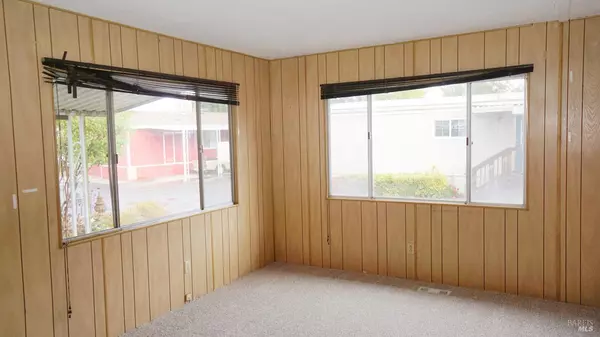 Santa Rosa, CA 95403,56 Ellie DR