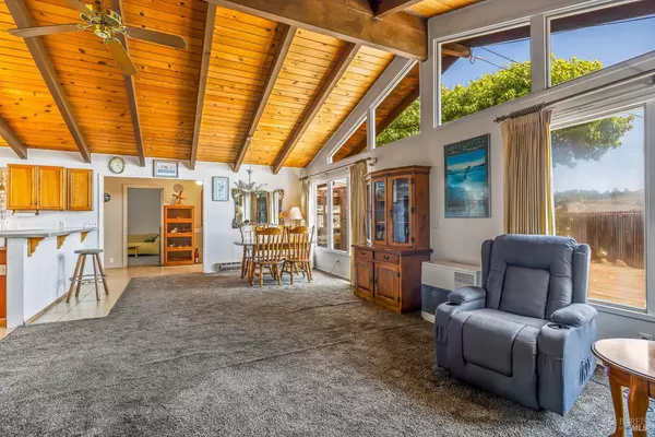 Fort Bragg, CA 95437,215 S Sanderson WAY