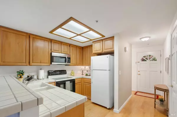 Napa, CA 94558,3202 Villa LN