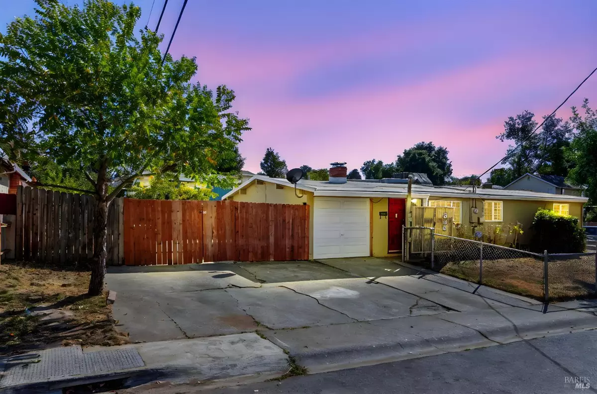 Vallejo, CA 94591,305 Baywood DR