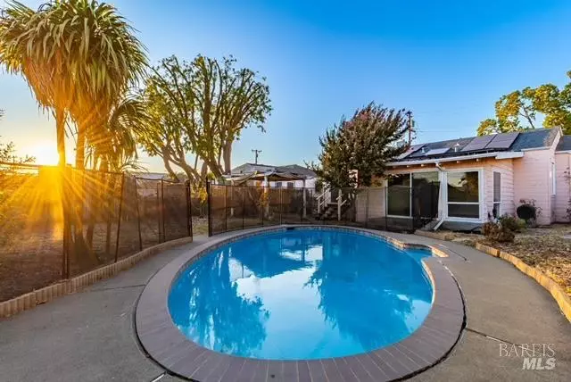 Vallejo, CA 94590,121 California ST