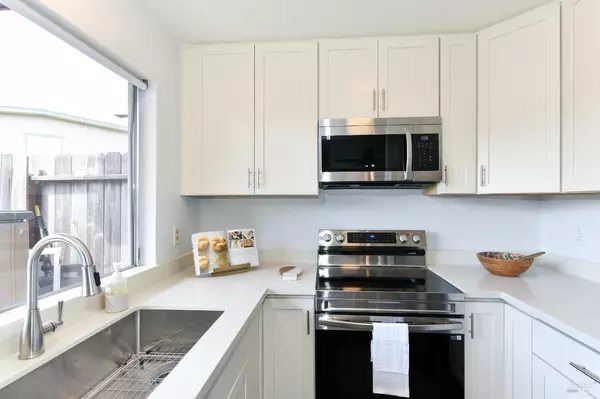 Rohnert Park, CA 94928,1044 Eleanor AVE