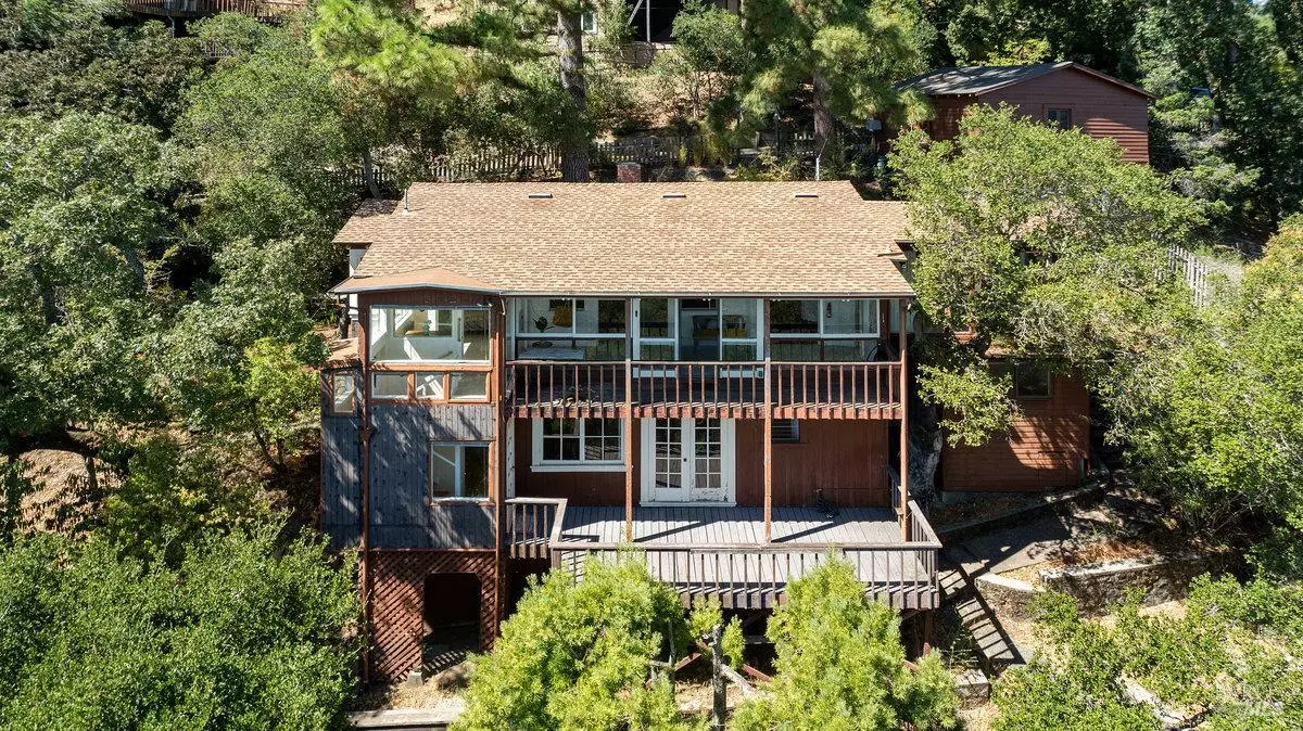 San Anselmo, CA 94960,445 Scenic AVE