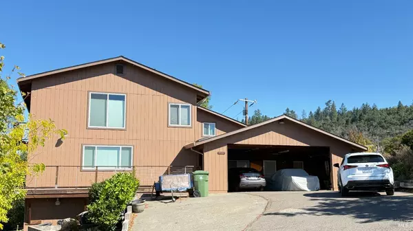 Angwin, CA 94508,920 Crestmont DR