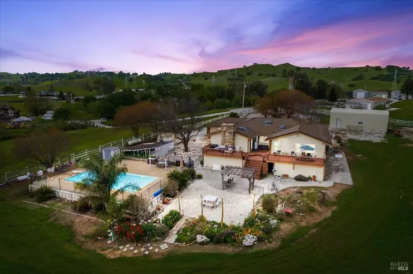 4265 Summerwood CT, Vacaville, CA 95688