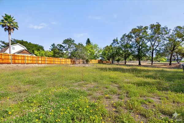 Penngrove, CA 94951,635 Goodwin AVE