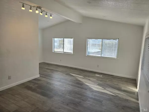 Santa Rosa, CA 95403,816 Mary