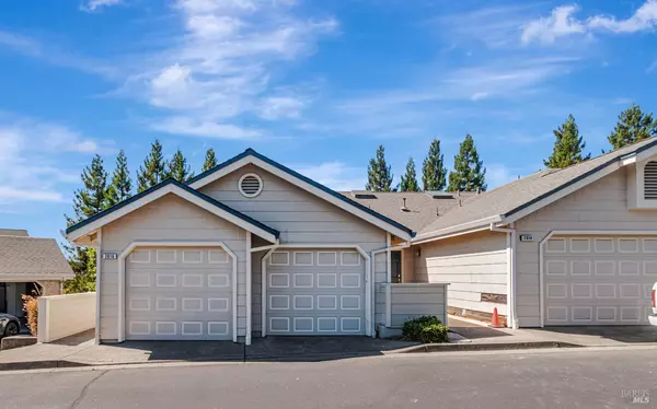 Santa Rosa, CA 95403,2016 Stonefield LN