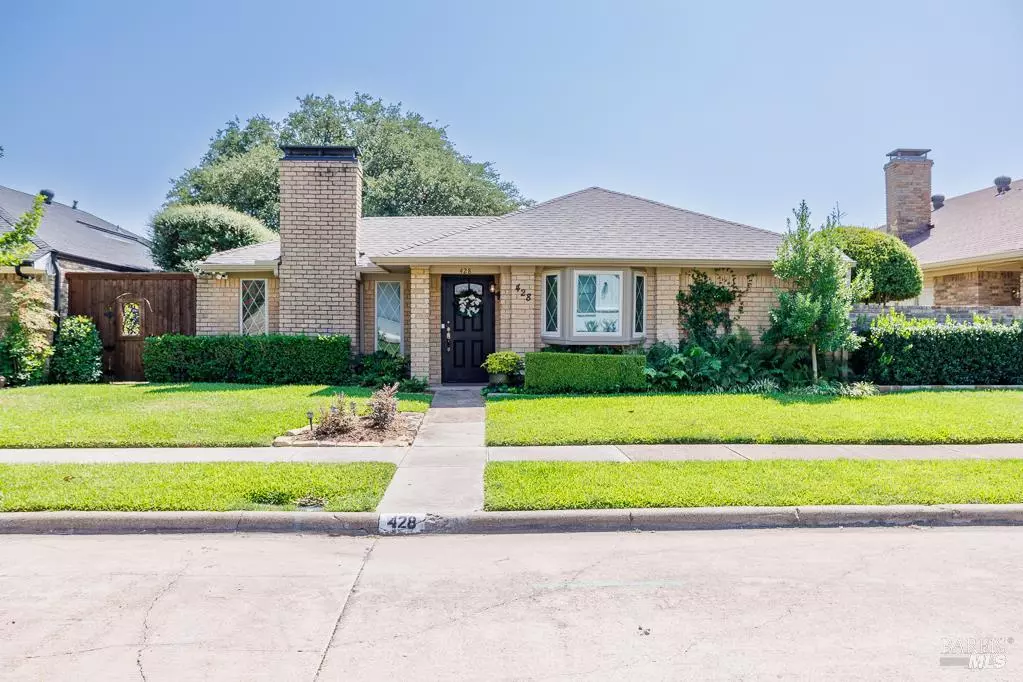 Outside California, CA 75081,428 Tall Oaks LN