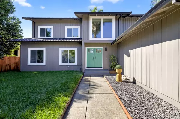 Rohnert Park, CA 94928,690 Holly AVE