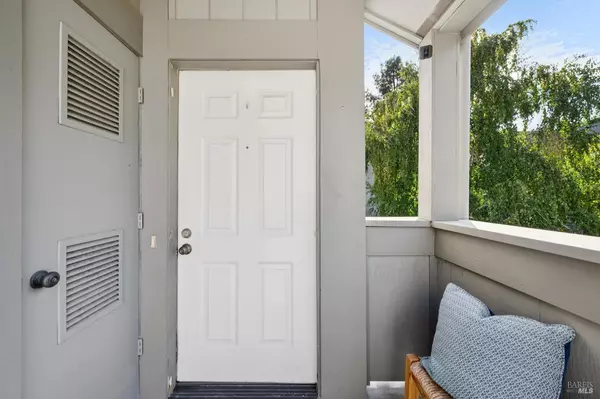 Novato, CA 94949,154 Sandpiper CT