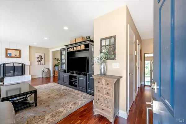 Novato, CA 94949,540 Marin Oaks DR