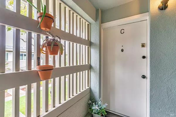 San Rafael, CA 94903,1064 Los Gamos RD G