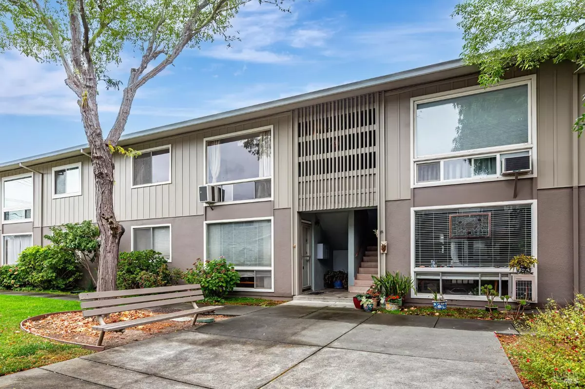 San Rafael, CA 94903,1064 Los Gamos RD G