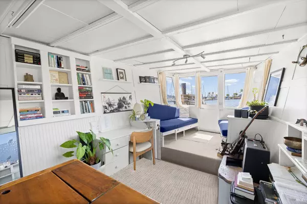 Sausalito, CA 94965,12 S 40 Dock