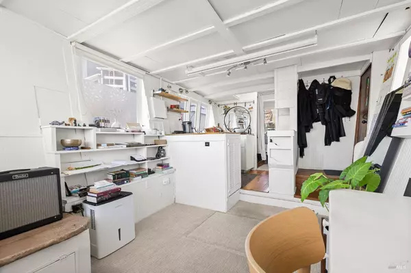 Sausalito, CA 94965,12 S 40 Dock