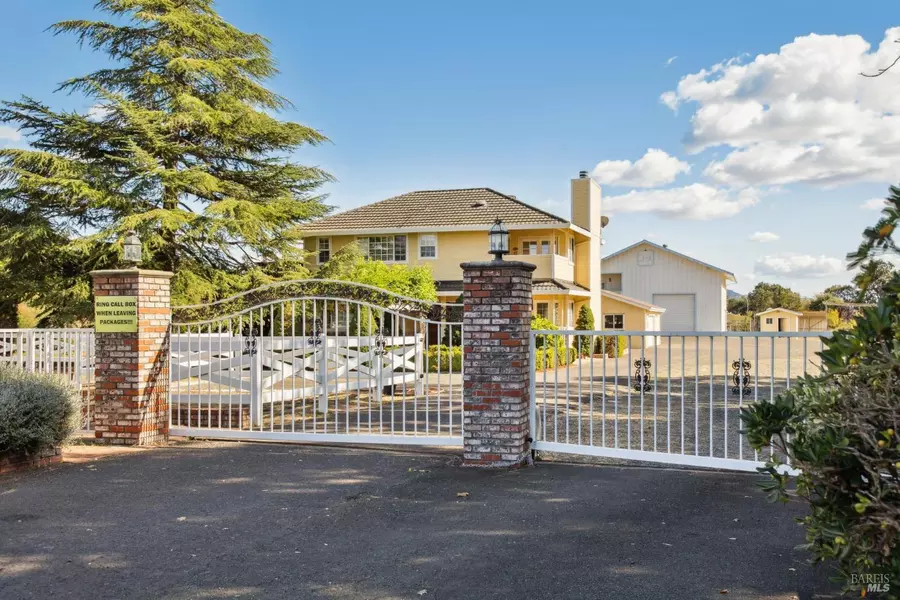 1089 El Centro AVE, Napa, CA 94558