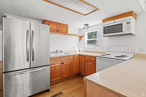 Fort Bragg, CA 95437,16700 Mitchell Creek DR