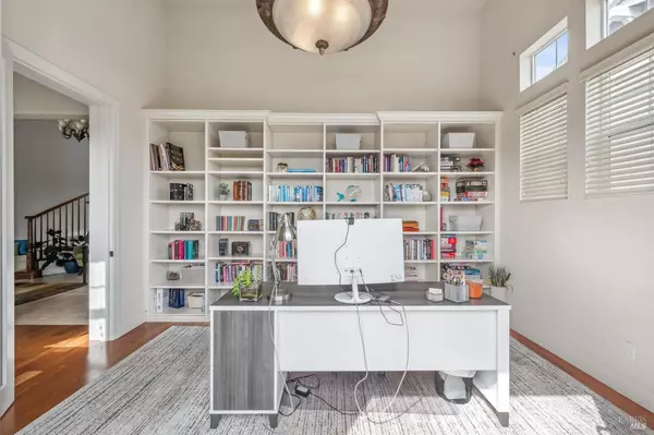 Novato, CA 94945,109 Pinheiro CIR