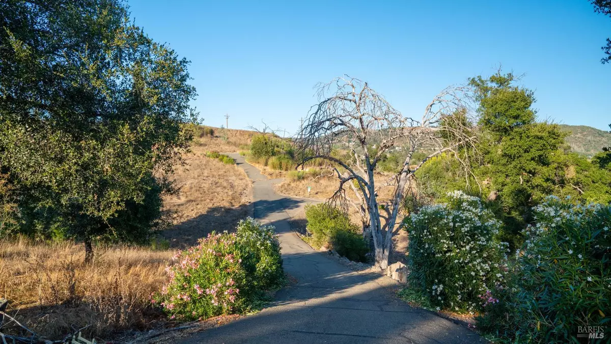 Santa Rosa, CA 95404,1496 Mark West Springs RD