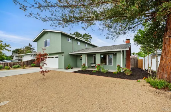 3891 Briarwood ST, Napa, CA 94558