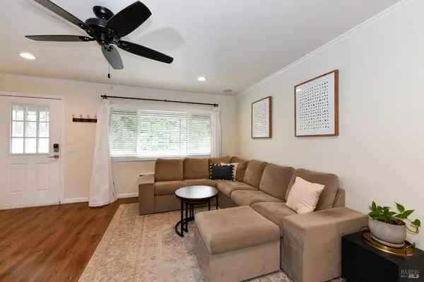 Santa Rosa, CA 95403,71 Larkfield Maples CT