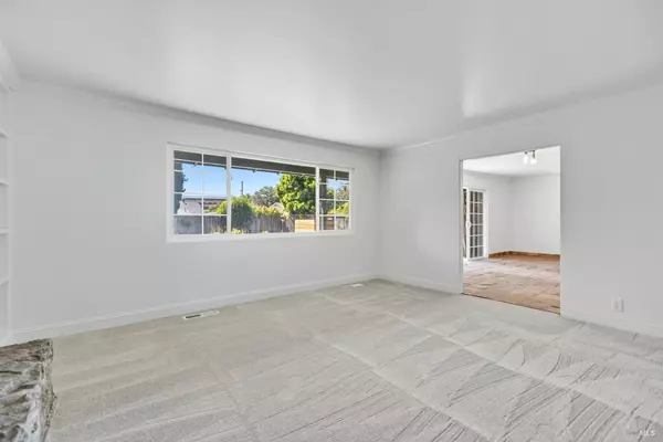 San Rafael, CA 94903,21 Washington AVE