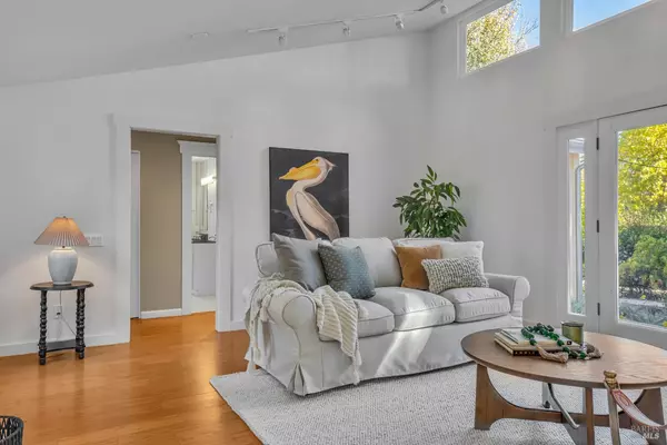 Glen Ellen, CA 95442,180 W Trinity RD