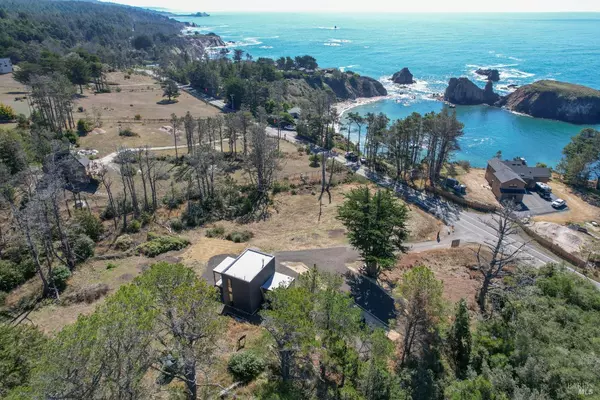 Gualala, CA 95445,30101 S Hwy 1