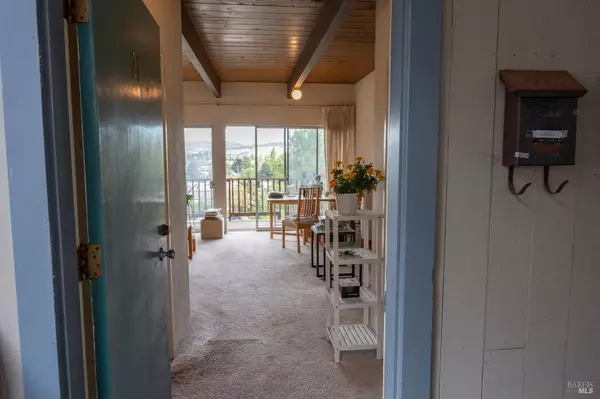 Mill Valley, CA 94941,14 Gomez WAY 18-21