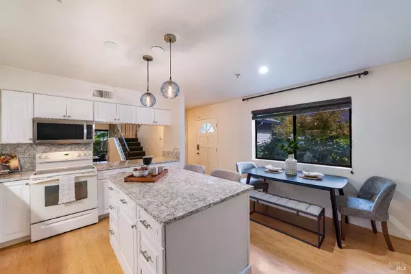 Napa, CA 94558,48 Village Pkwy