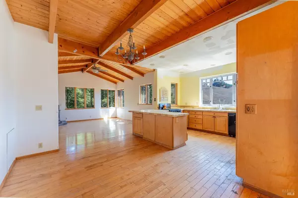 Willits, CA 95490,4070 Williams Ranch RD